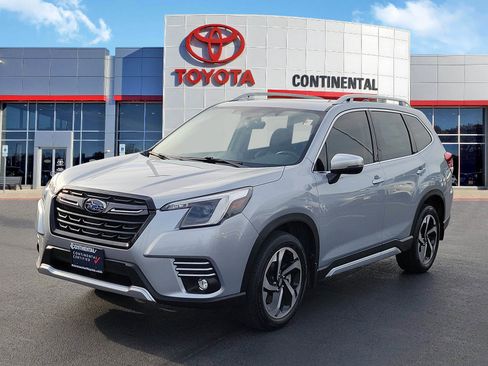 Used 2024 Subaru Forester Touring w/ POP Package 3 AWD/4WD image 3