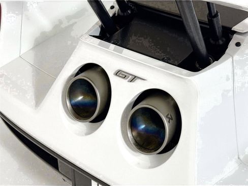 Used 2021 Ford GT Heritage Edition image 35