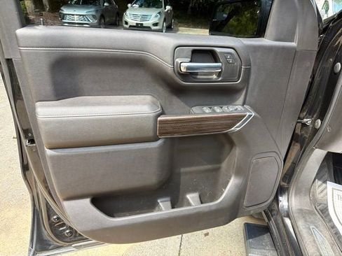 Used 2021 Chevrolet Silverado 1500 RST w/ Bed Protection Package AWD/4WD image 8