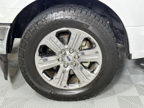 Used 2019 Ford F150 XLT w/ Equipment Group 302A Luxury image 12