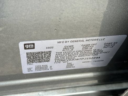Used 2023 Chevrolet Traverse Premier AWD/4WD image 29