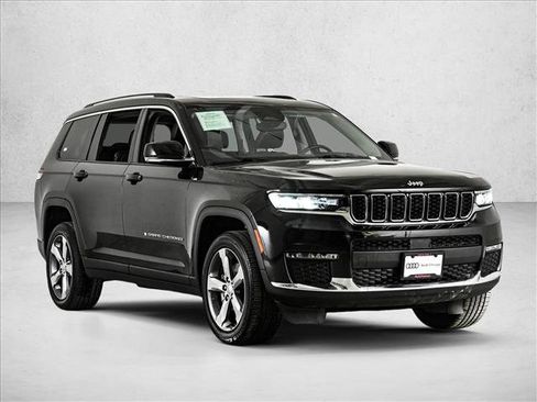 Used 2022 Jeep Grand Cherokee L Limited image 3