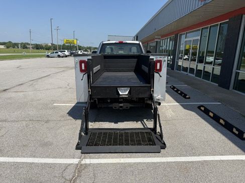 Used 2020 Ford F250 XL w/ Power Equipment Group RWD image 5
