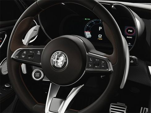 New 2025 Alfa Romeo Giulia w/ Driving Assist Package image 22