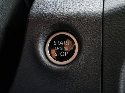 Used 2024 Nissan Frontier PRO-4X w/ Technology Package image 42