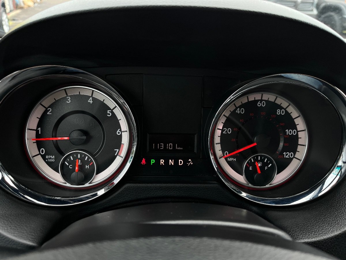 Used 2018 Dodge Grand Caravan SE FWD image 19