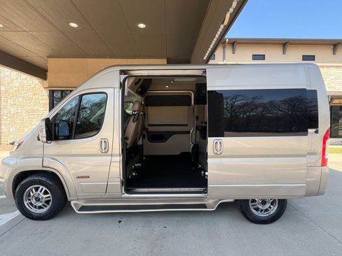 Used 2020 RAM ProMaster 2500 w/ RV Ready Prep Package image 42