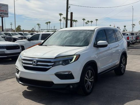 Used 2018 Honda Pilot EX image 2