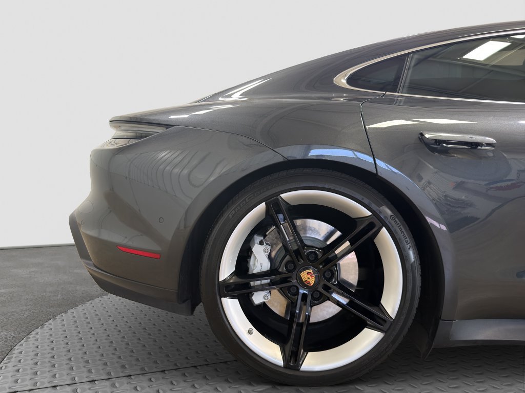 Used 2020 Porsche Taycan 4S AWD/4WD image 17