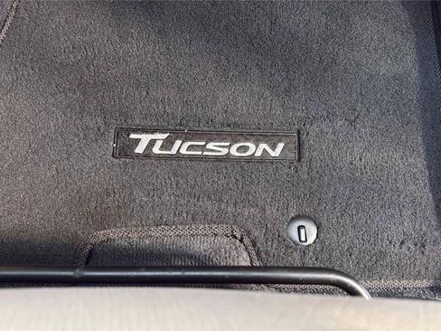 Used 2017 Hyundai Tucson SE w/ SE Popular Package 02 FWD image 26