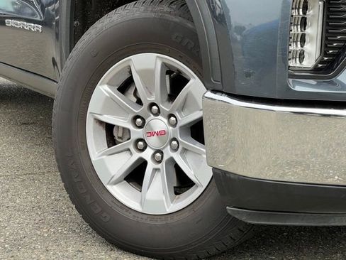 Used 2019 GMC Sierra 1500 SLE w/ SLE Value Package image 2