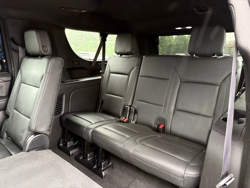 Used 2021 Chevrolet Suburban Z71 AWD/4WD image 25
