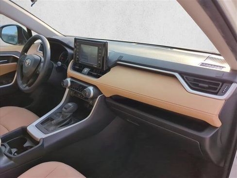 Used 2021 Toyota RAV4 XLE FWD image 25