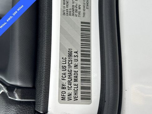 Used 2023 Jeep Grand Cherokee Altitude image 29