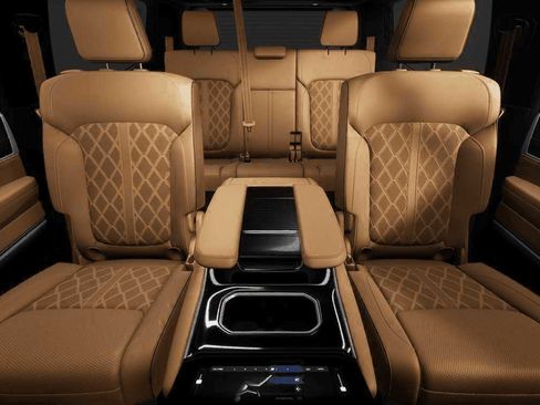 New 2026 Jeep Grand Wagoneer Summit image 3