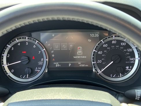 Used 2023 Toyota Highlander LE FWD image 25