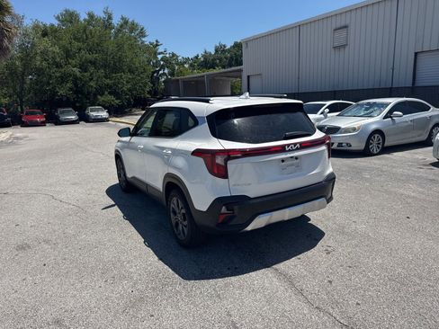 Used 2024 Kia Seltos S image 4