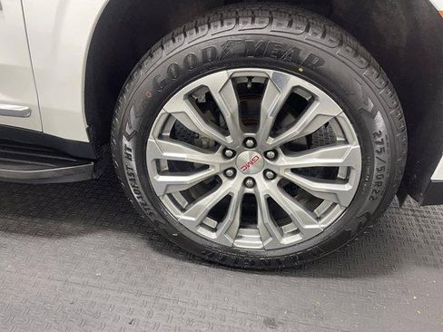 Used 2023 GMC Yukon XL Denali AWD/4WD image 22