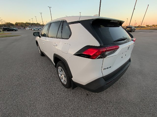 Certified 2024 Toyota RAV4 LE FWD image 7
