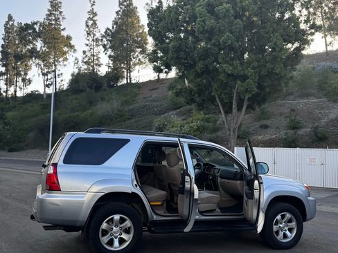 Used 2006 Toyota 4Runner Sport image 28