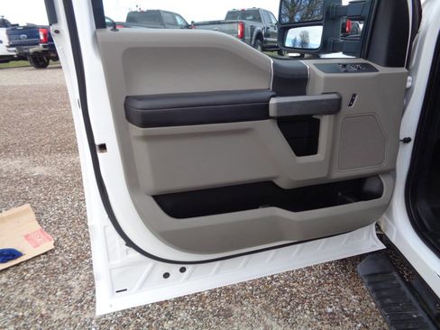 Used 2022 Ford F350 XLT w/ XLT Value Package image 48