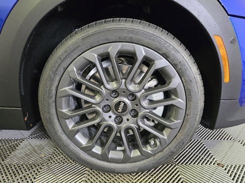 New 2026 MINI Cooper S image 2