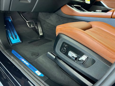 New 2026 BMW X5 M60i w/ Executive Package image 12