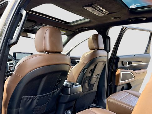 Used 2021 Kia Telluride SX w/ SX Prestige Package AWD/4WD image 6