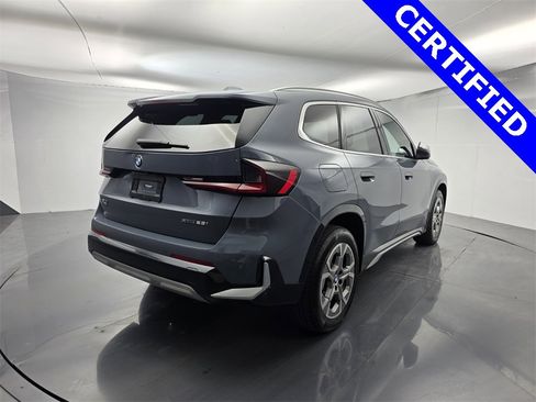 Used 2023 BMW X1 xDrive28i w/ Premium Package image 4