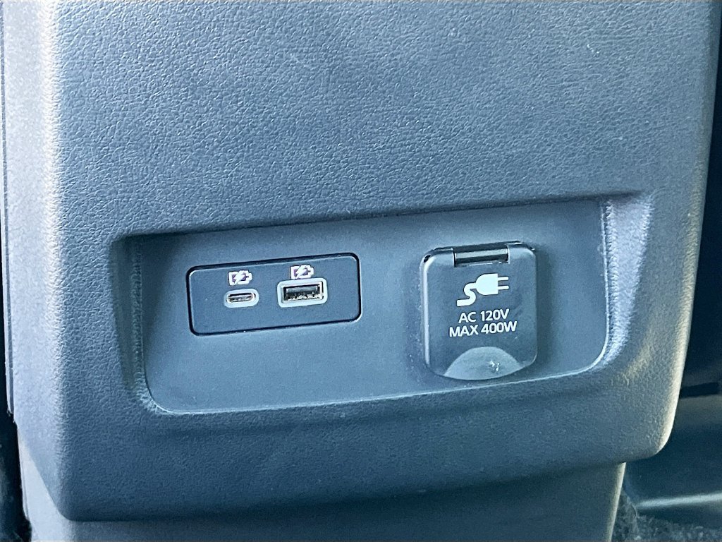 Used 2025 Nissan Frontier PRO-4X w/ Pro Convenience Package AWD/4WD image 25