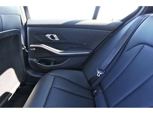 Used 2025 BMW 330i Sedan image 12