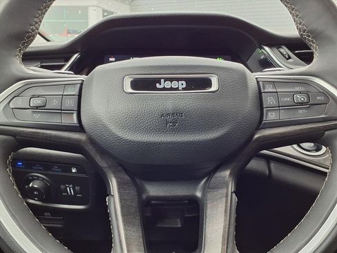 Used 2024 Jeep Grand Cherokee Limited 4xe image 15