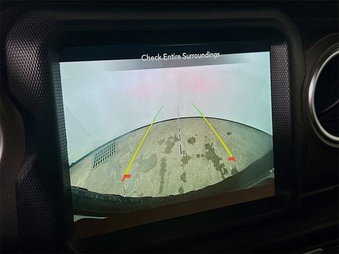 Used 2022 Jeep Wrangler Unlimited Rubicon w/ Steel Bumper Group image 10