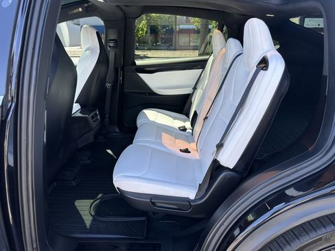 Used 2018 Tesla Model X 75D AWD/4WD image 22
