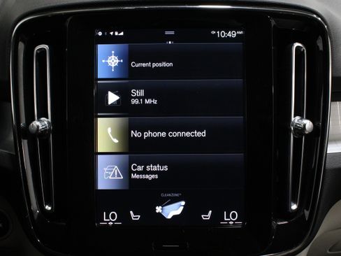 Used 2022 Volvo XC40 T4 Momentum FWD image 12