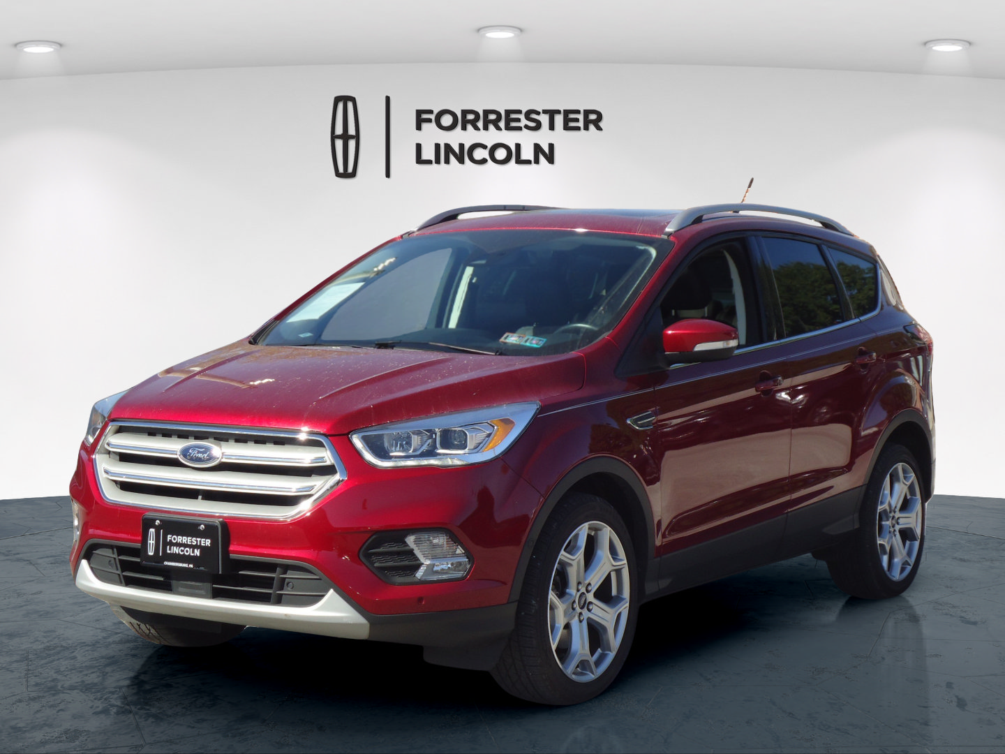 Used 2019 Ford Escape Titanium AWD/4WD image 7