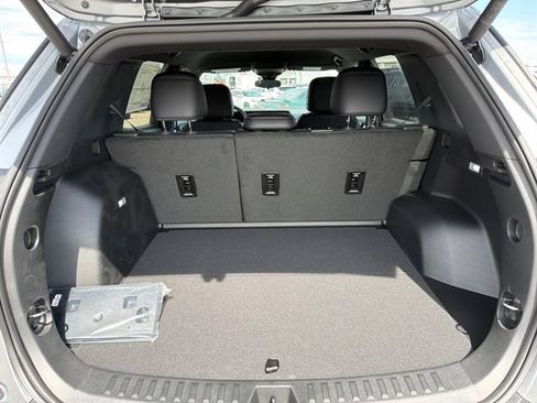 New 2027 GMC Terrain Elevation w/ Elevation Premium Package FWD image 24