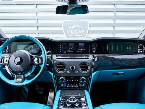 Used 2025 Rolls-Royce Cullinan Black Badge image 58