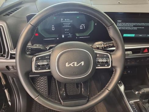 Used 2025 Kia Sorento S w/ Panoramic Sunroof Package AWD/4WD image 8