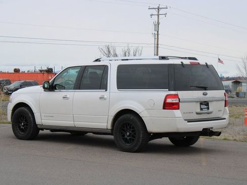 Used 2017 Ford Expedition EL Platinum image 3