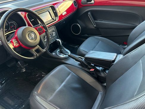 Used 2013 Volkswagen Beetle 2.5 image 4