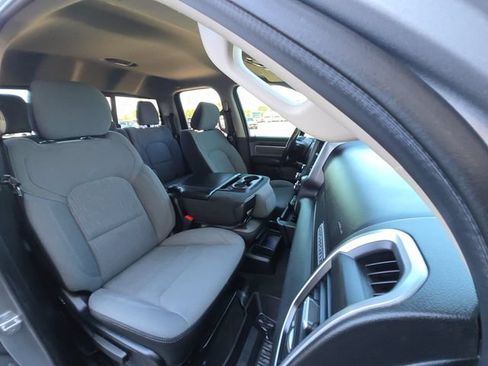 Used 2019 RAM 1500 Big Horn AWD/4WD image 30