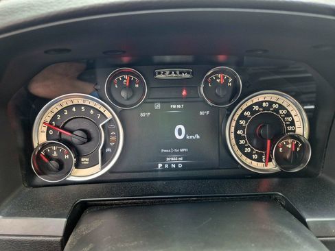 Used 2018 RAM 1500 Laramie w/ Convenience Group image 10