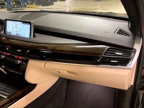 Used 2018 BMW X5 sDrive35i image 17