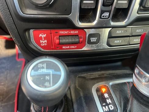 Used 2020 Jeep Wrangler Unlimited Rubicon AWD/4WD image 28