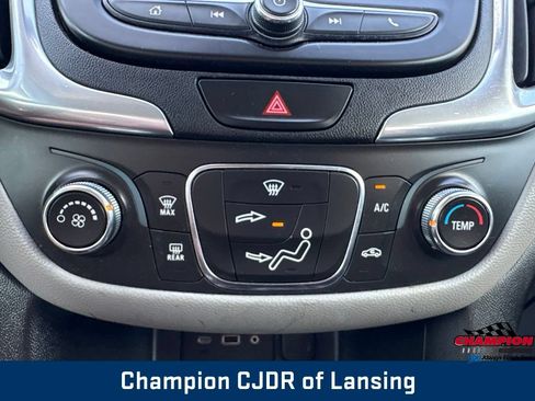 Used 2021 Chevrolet Equinox LS w/ LS Convenience Package FWD image 25