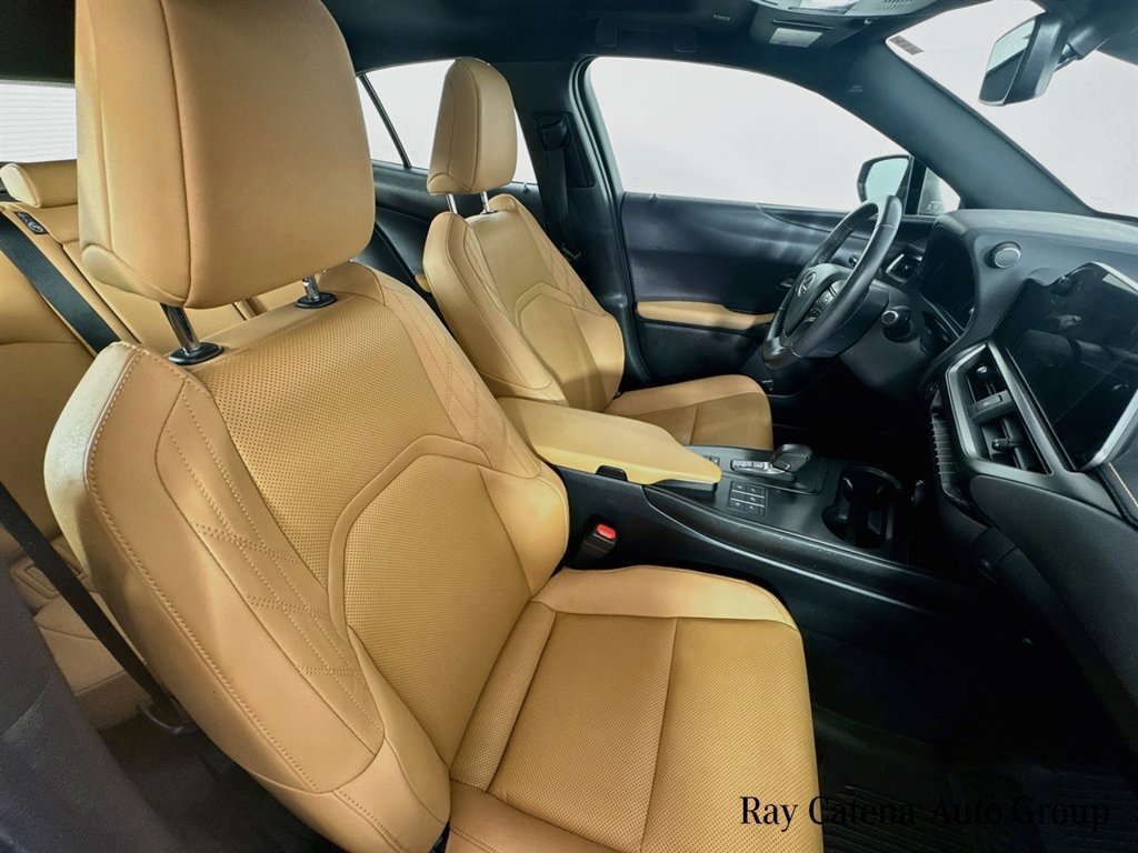 Certified 2025 Lexus UX 300h AWD w/ Accessory Package (Z2) image 28