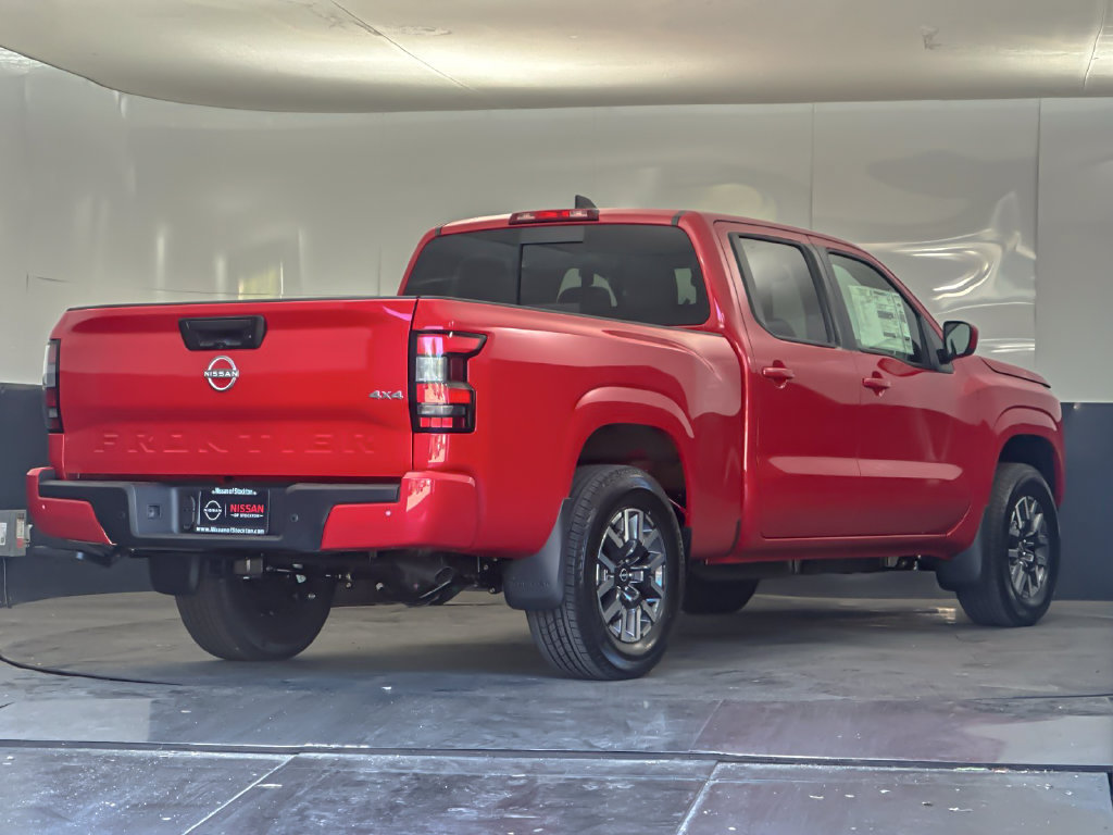 Used 2026 Nissan Frontier SV w/ Tow Package AWD/4WD image 3