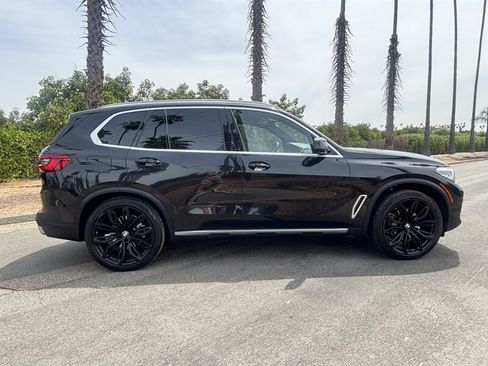 Used 2019 BMW X5 xDrive40i w/ Convenience Package AWD/4WD image 9
