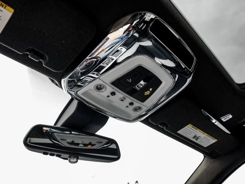 Used 2019 Rolls-Royce Ghost image 23